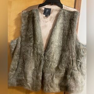 Rachel Zoe (Size 3XLg) Retro Streetwear Soft Open-Front Faux Fur Brown Vest